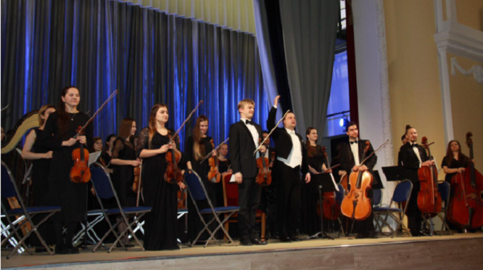 «Зимняя мистерия» открыла обновленный концертный зал в Приозерске