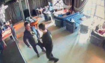 В Киришах задержали троих дебоширов, не оплативших счет в ресторане