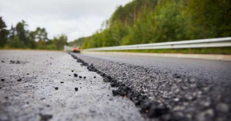 Область отремонтирует местные дороги в Выборге, Тосно, Морозовке, Приозерске и Пикалево