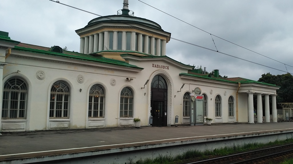 24-летнего грабителя задержали на станции Павловск
